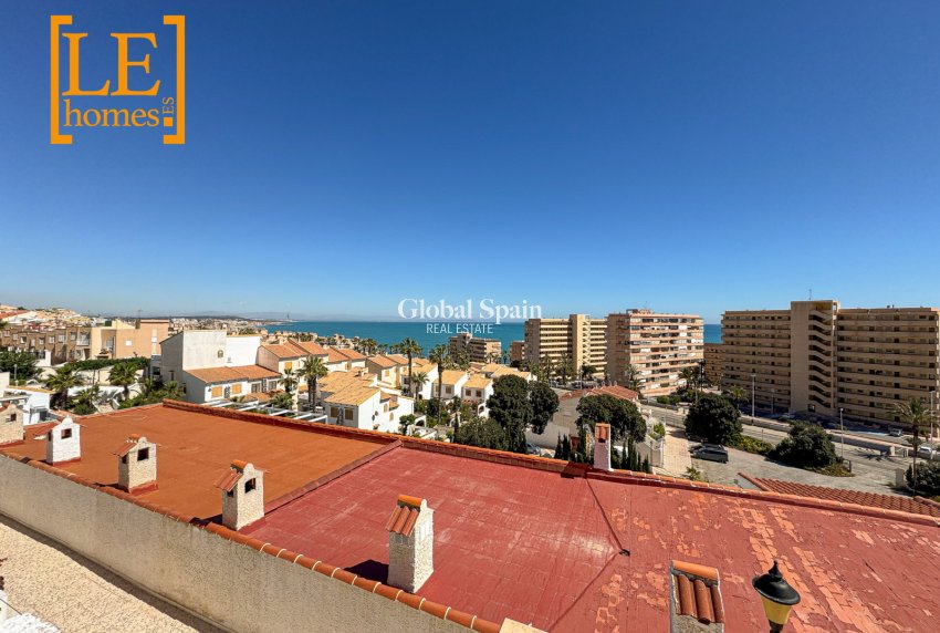 Revente - APPARTEMENT -
TORREVIEJA - Cabo Cervera