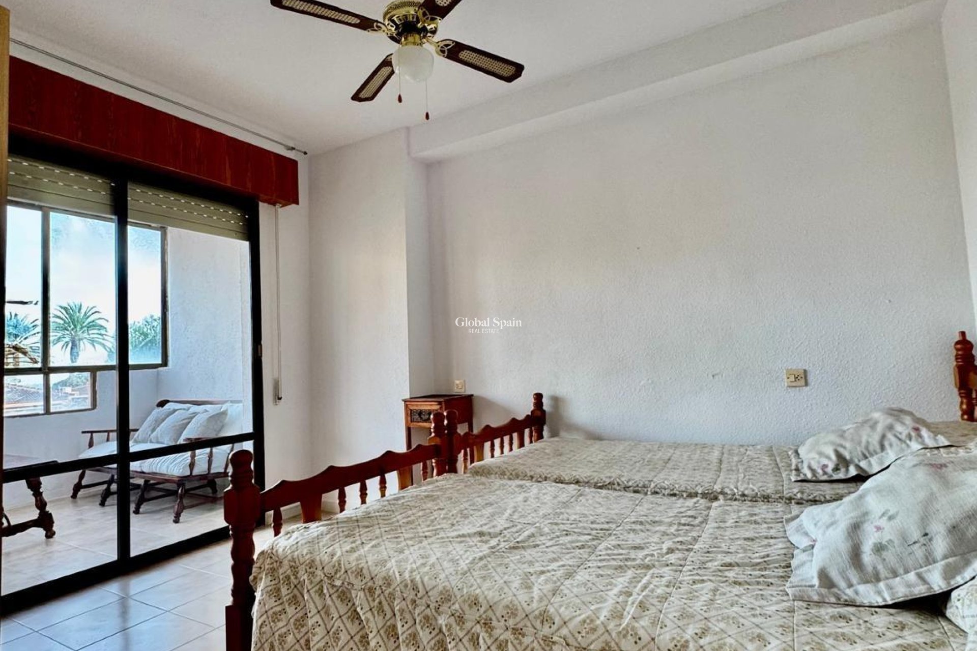 Revente - APPARTEMENT -
TORREVIEJA - Cabo Cervera