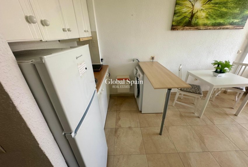 Revente - APPARTEMENT -
TORREVIEJA - Cabo Cervera