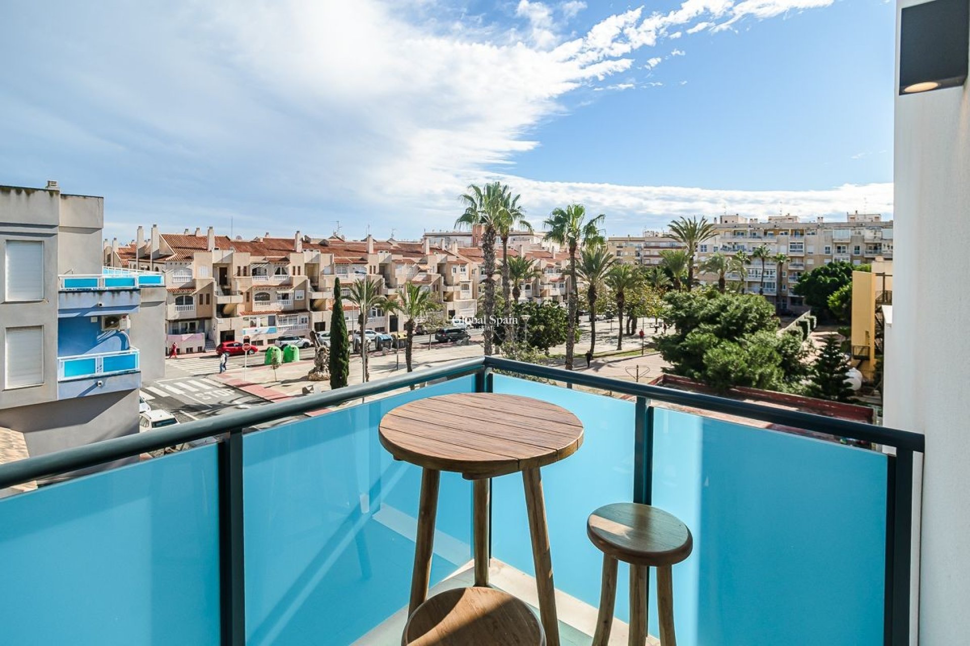 Revente - APPARTEMENT -
TORREVIEJA - Calas Blancas