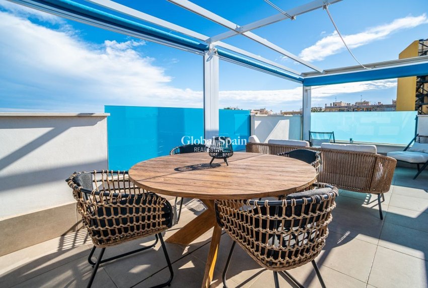 Revente - APPARTEMENT -
TORREVIEJA - Calas Blancas