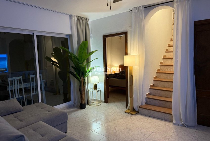 Revente - APPARTEMENT -
TORREVIEJA - Cañada Del Molino