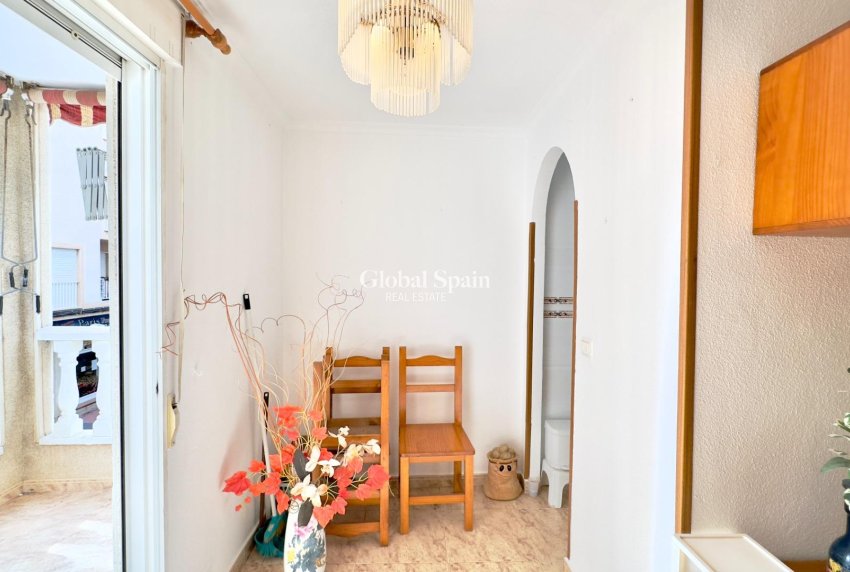 Revente - APPARTEMENT -
TORREVIEJA - Center