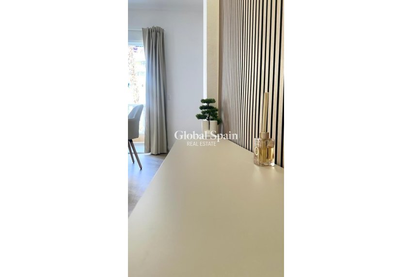 Revente - APPARTEMENT -
TORREVIEJA - Center