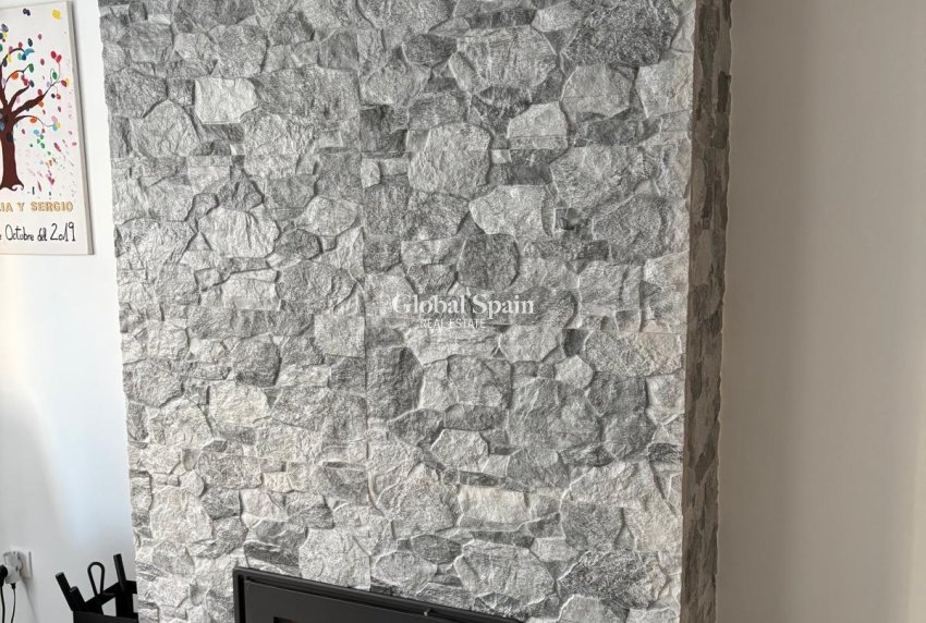 Revente - APPARTEMENT -
TORREVIEJA - Center