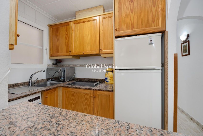 Revente - APPARTEMENT -
TORREVIEJA - Center