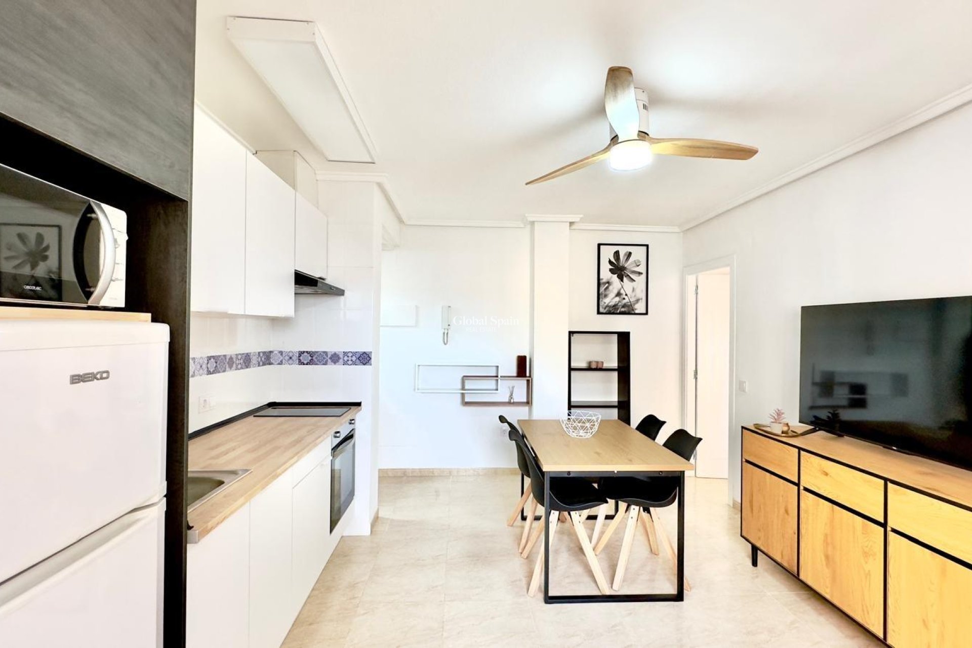 Revente - APPARTEMENT -
TORREVIEJA - Center