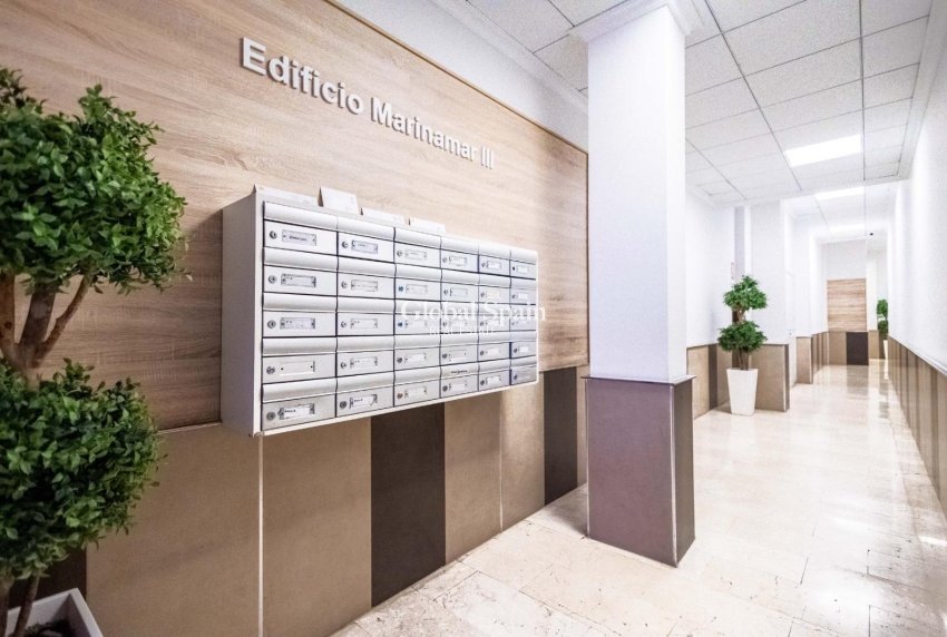 Revente - APPARTEMENT -
TORREVIEJA - Center