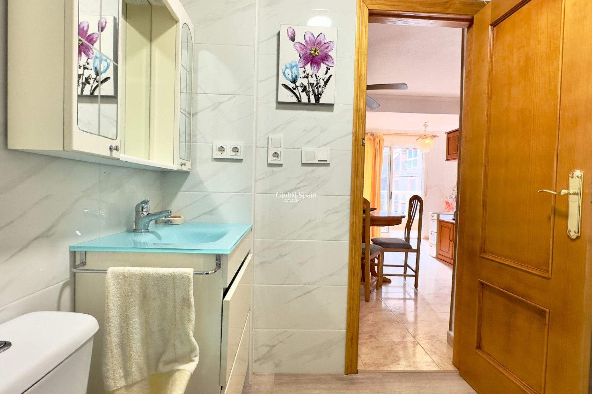 Revente - APPARTEMENT -
TORREVIEJA - Center