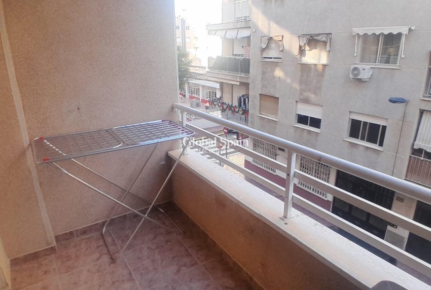 Revente - APPARTEMENT -
TORREVIEJA - Center