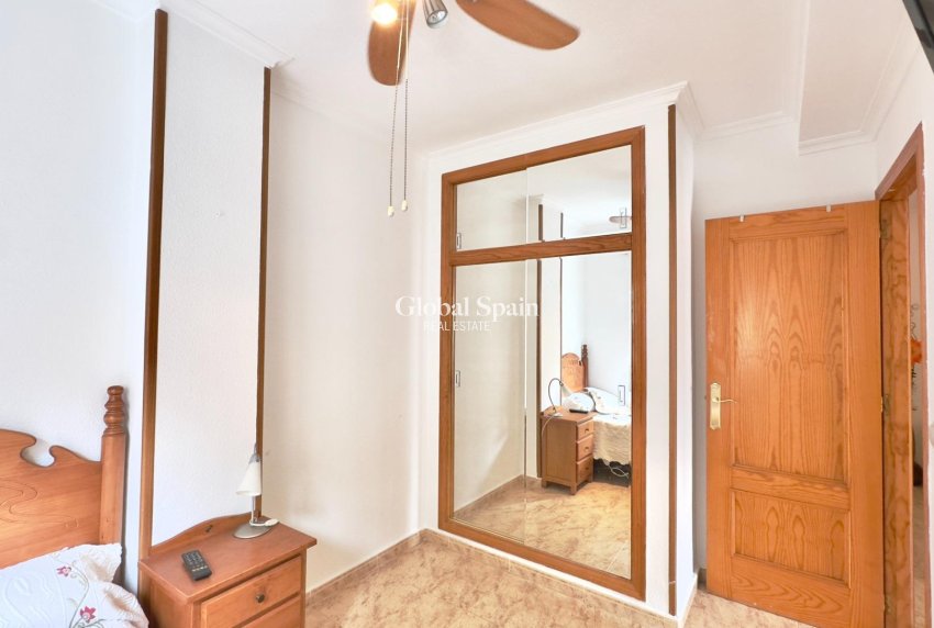 Revente - APPARTEMENT -
TORREVIEJA - Center