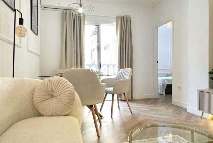 Revente - APPARTEMENT -
TORREVIEJA - Center