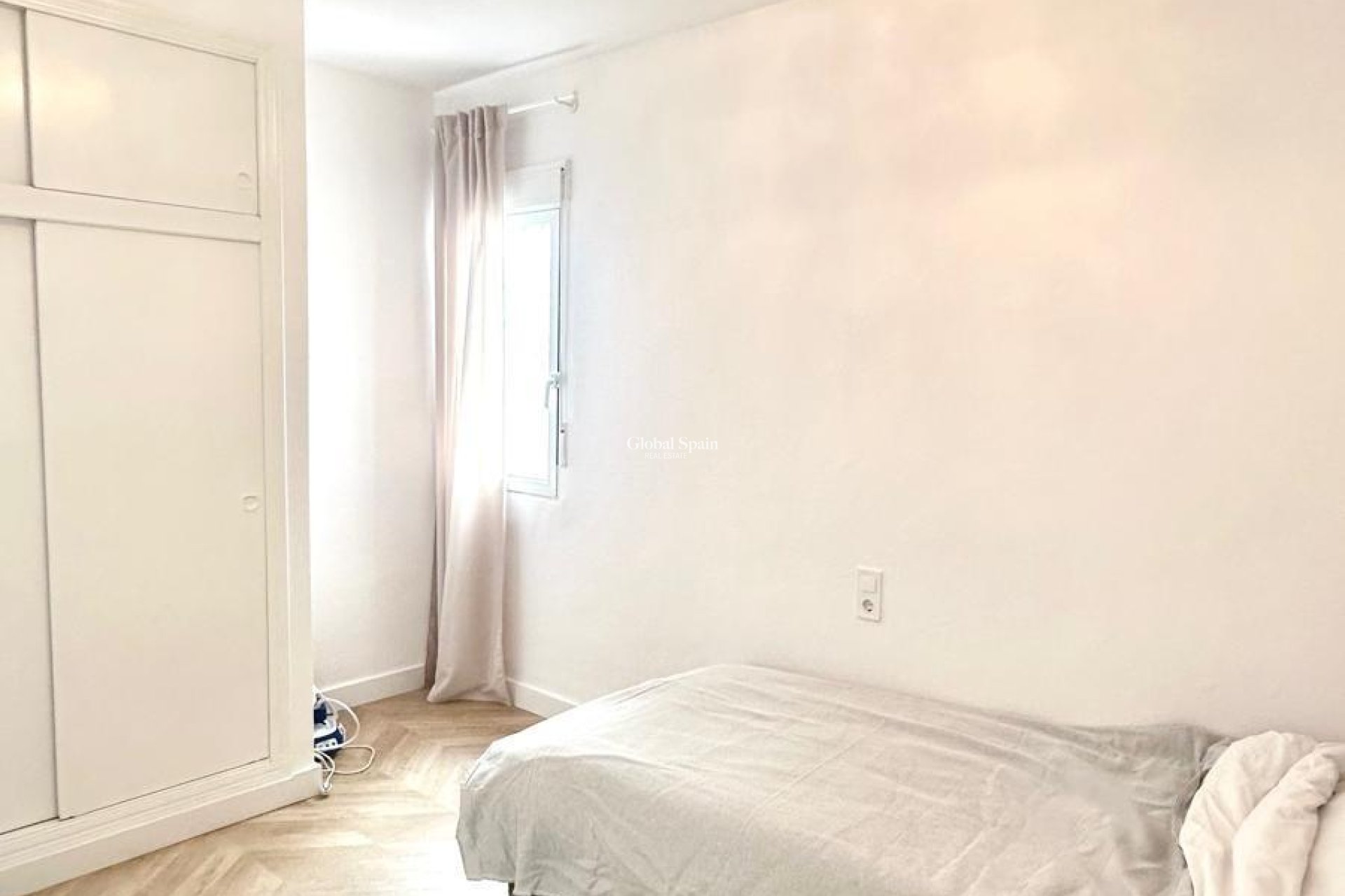 Revente - APPARTEMENT -
TORREVIEJA - Center