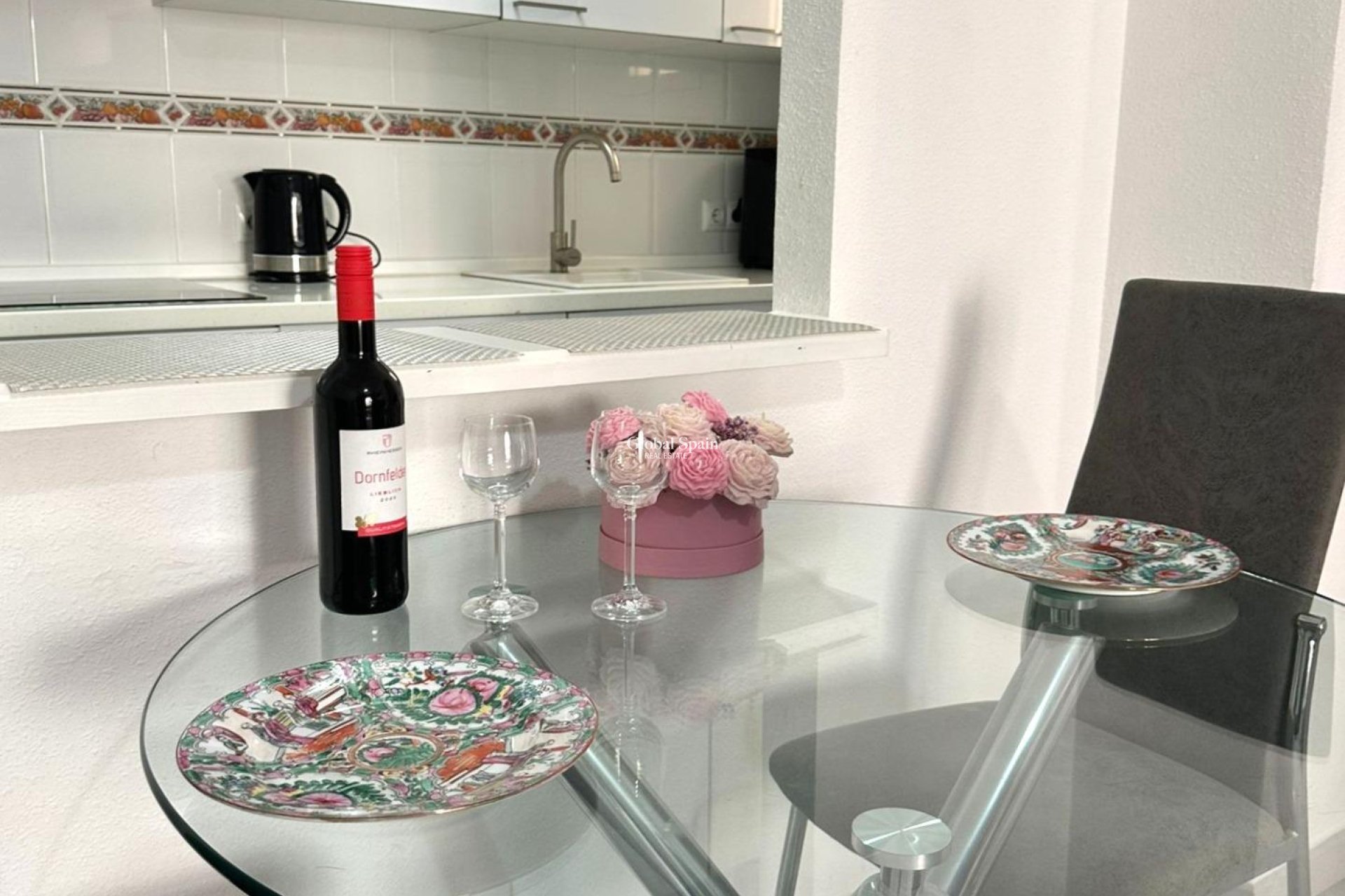 Revente - APPARTEMENT -
TORREVIEJA - Center