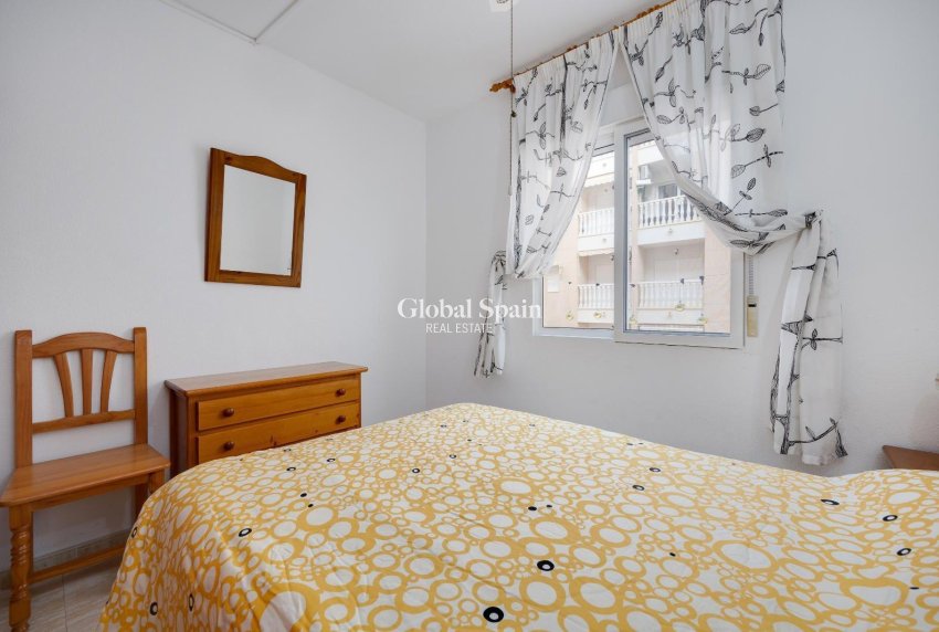 Revente - APPARTEMENT -
TORREVIEJA - Center