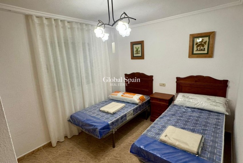 Revente - APPARTEMENT -
TORREVIEJA - Center