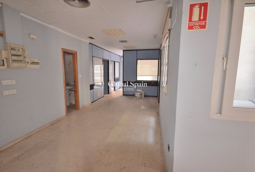 Revente - APPARTEMENT -
TORREVIEJA - Center