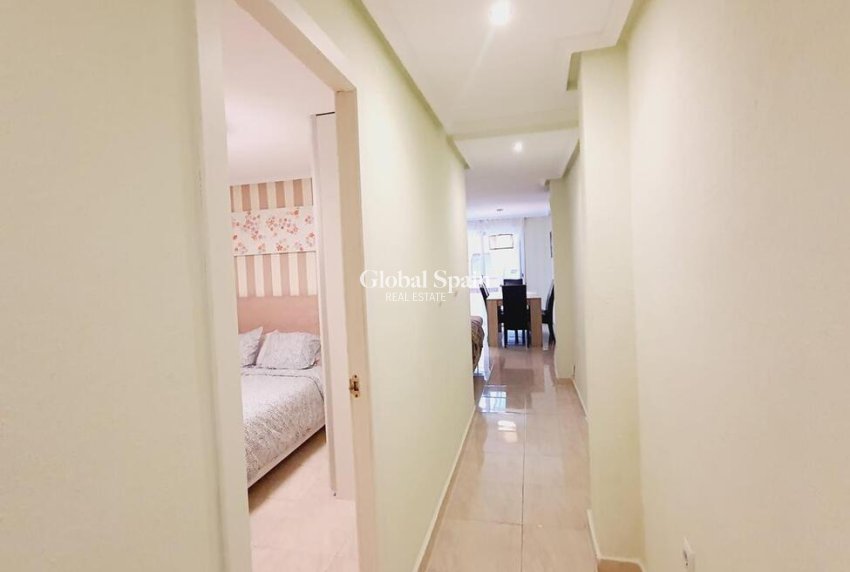 Revente - APPARTEMENT -
TORREVIEJA - Center