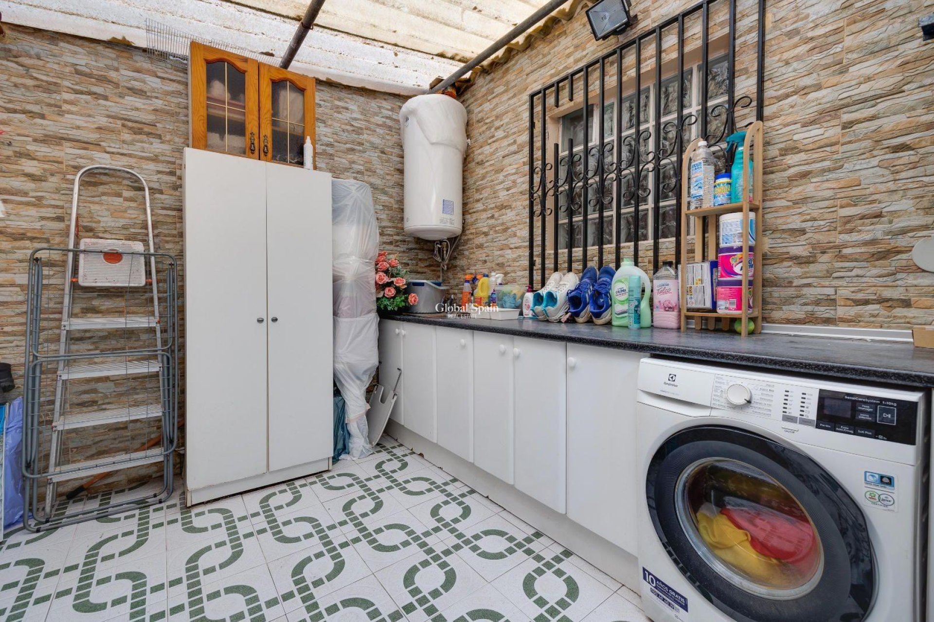 Revente - APPARTEMENT -
TORREVIEJA - Center