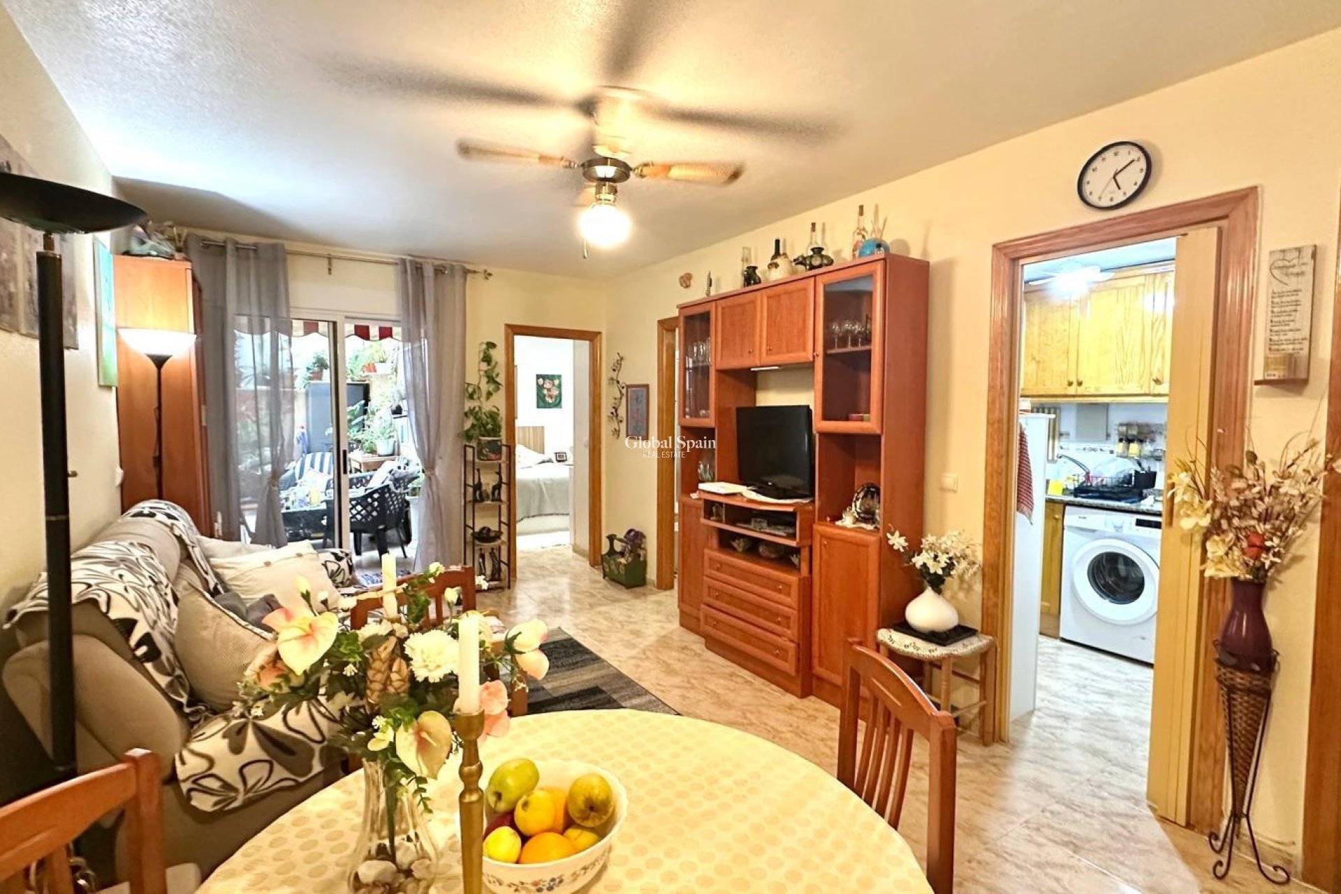 Revente - APPARTEMENT -
TORREVIEJA - Center