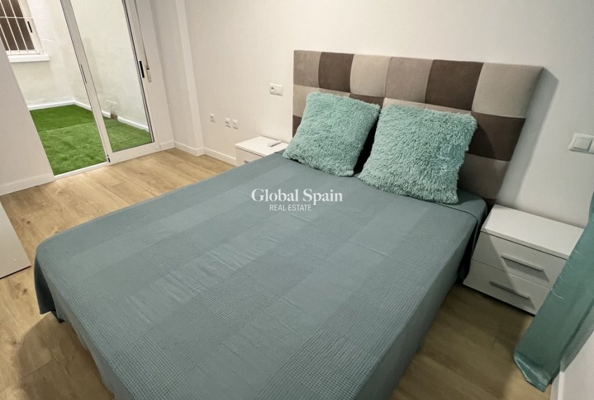 Revente - APPARTEMENT -
TORREVIEJA - Center