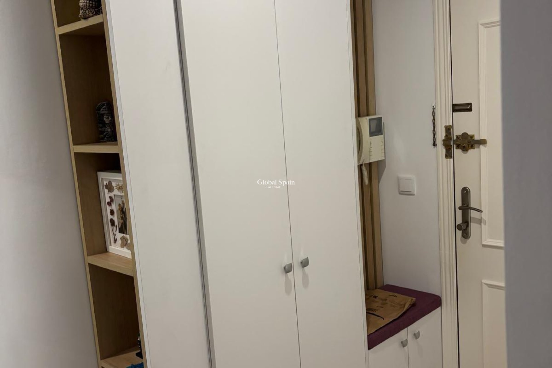 Revente - APPARTEMENT -
TORREVIEJA - Center