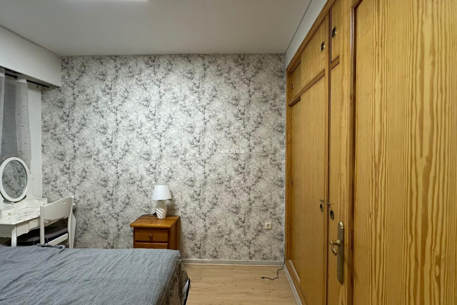 Revente - APPARTEMENT -
TORREVIEJA - Center