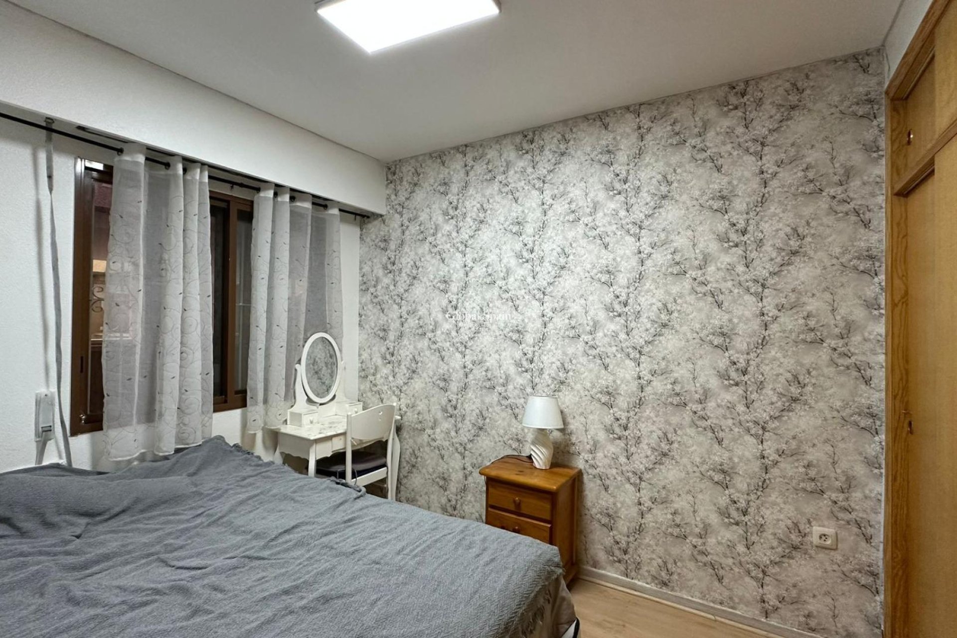 Revente - APPARTEMENT -
TORREVIEJA - Center