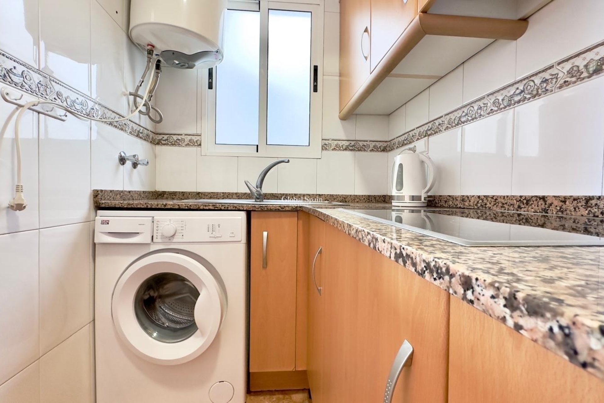 Revente - APPARTEMENT -
TORREVIEJA - Center