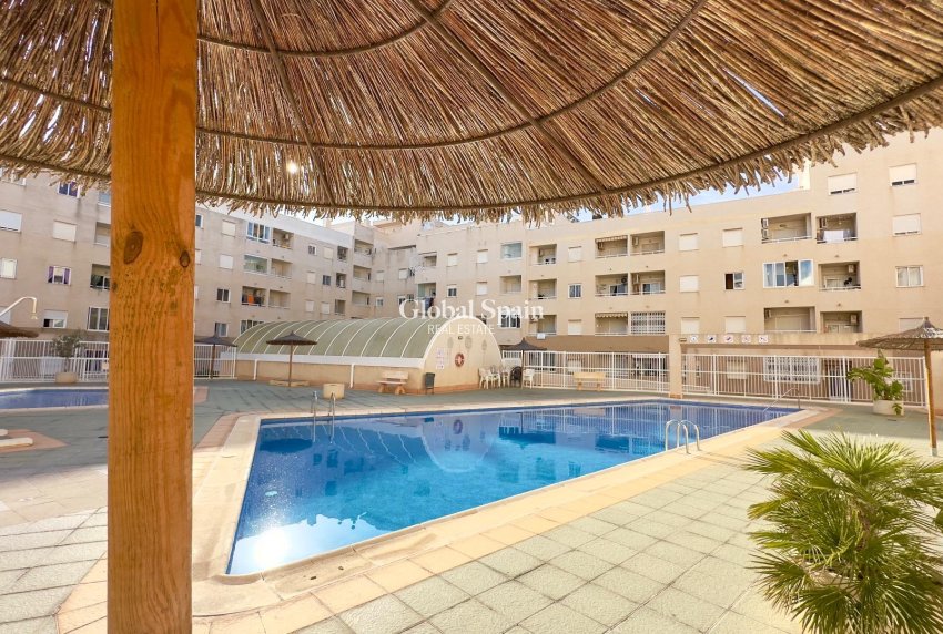 Revente - APPARTEMENT -
TORREVIEJA - Center