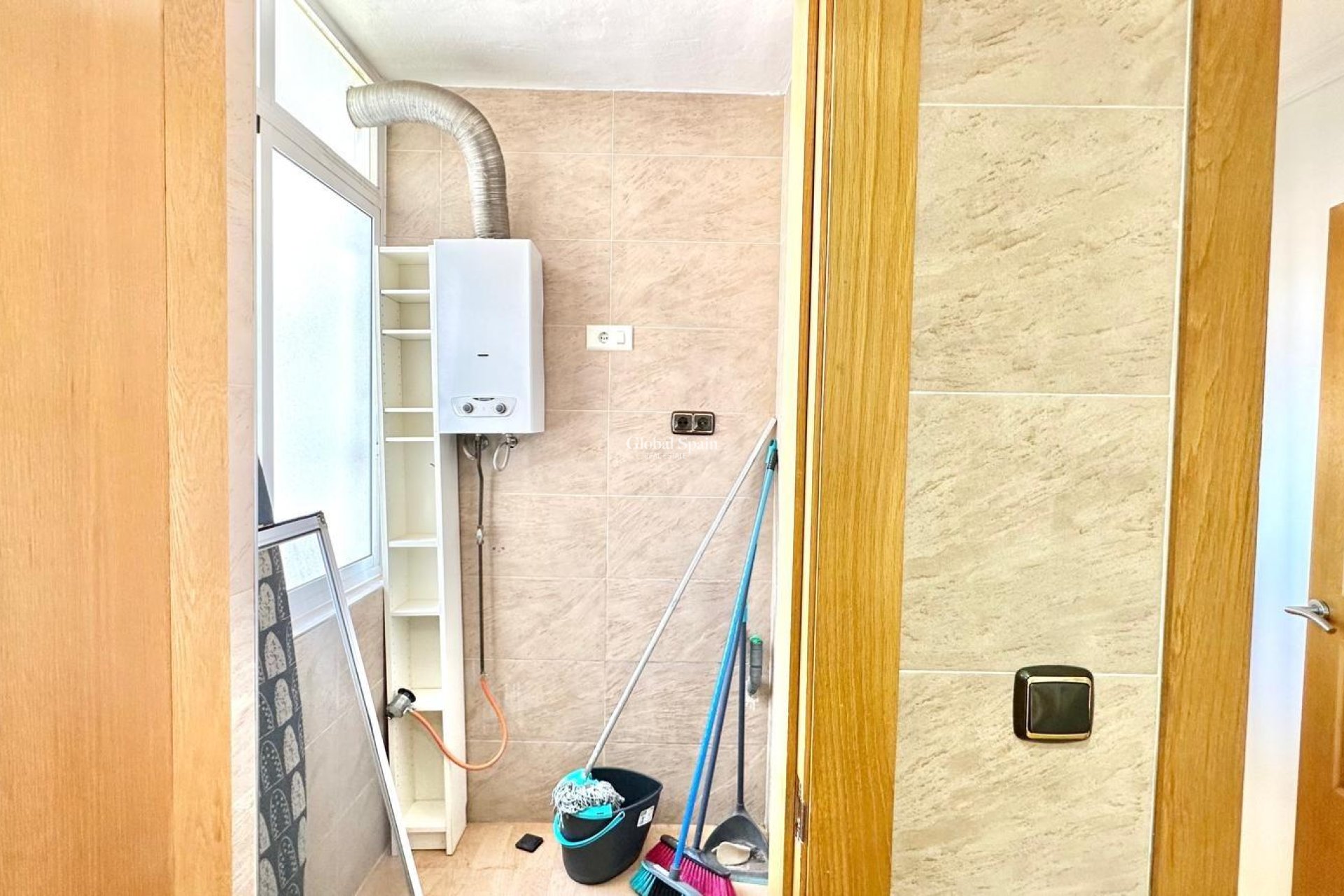 Revente - APPARTEMENT -
TORREVIEJA - Center