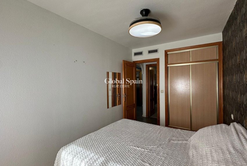 Revente - APPARTEMENT -
TORREVIEJA - Center