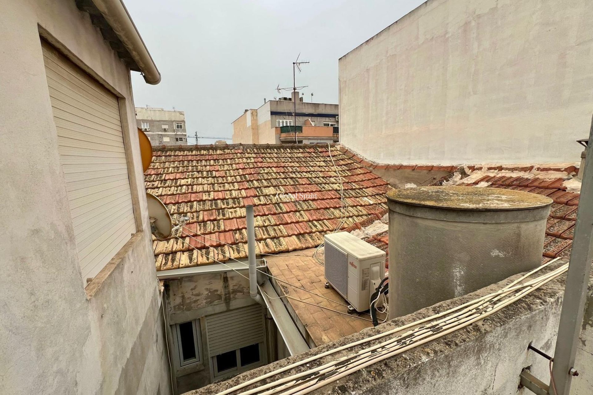 Revente - APPARTEMENT -
TORREVIEJA - Center