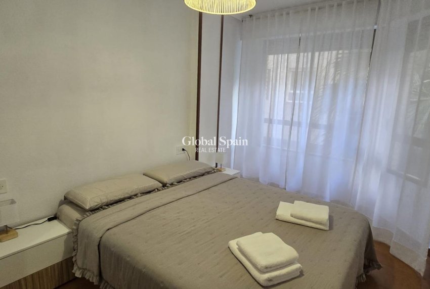 Revente - APPARTEMENT -
TORREVIEJA - Center