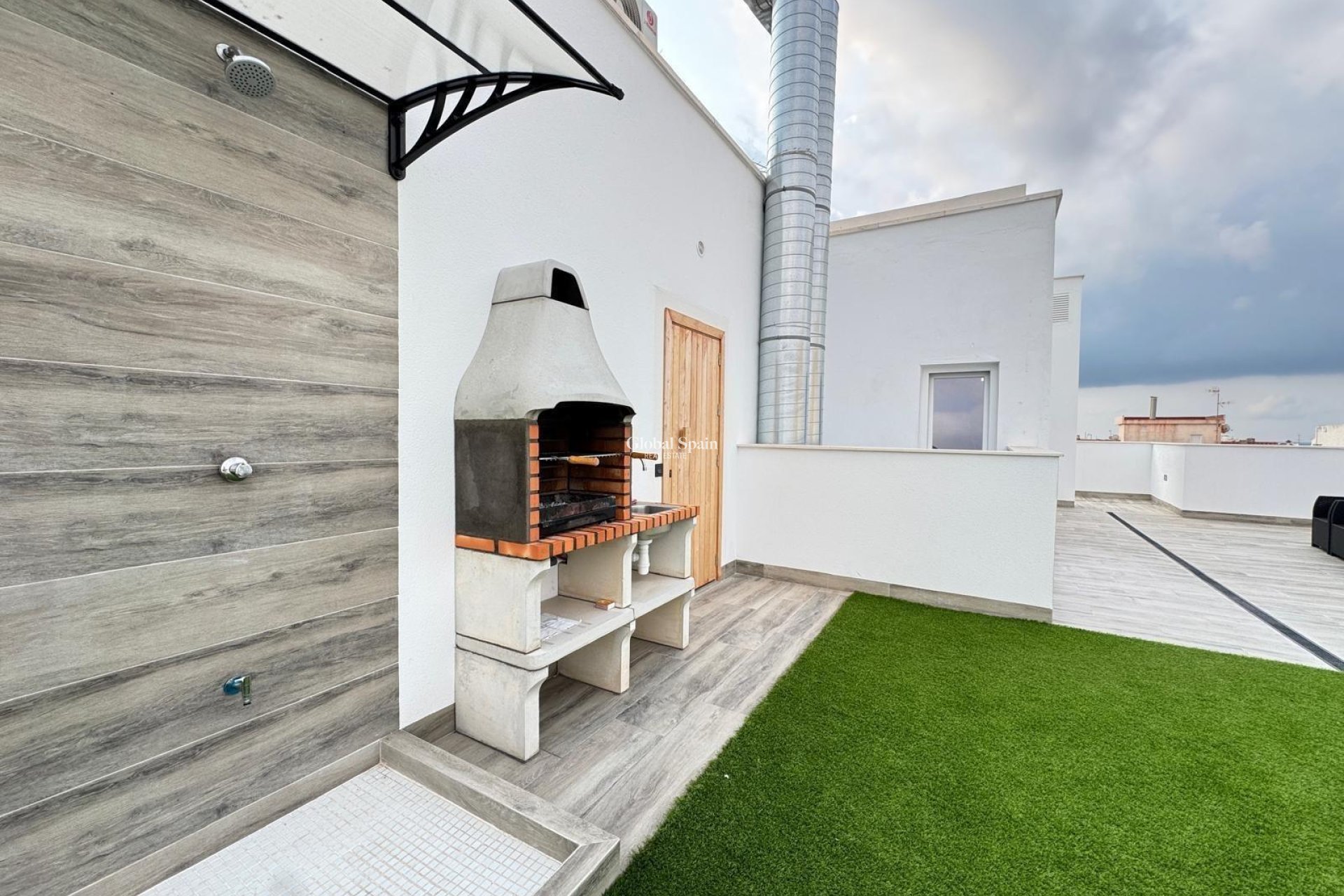 Revente - APPARTEMENT -
TORREVIEJA - Center