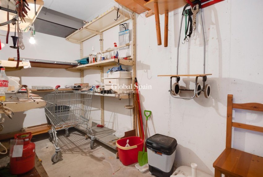 Revente - APPARTEMENT -
TORREVIEJA - Center