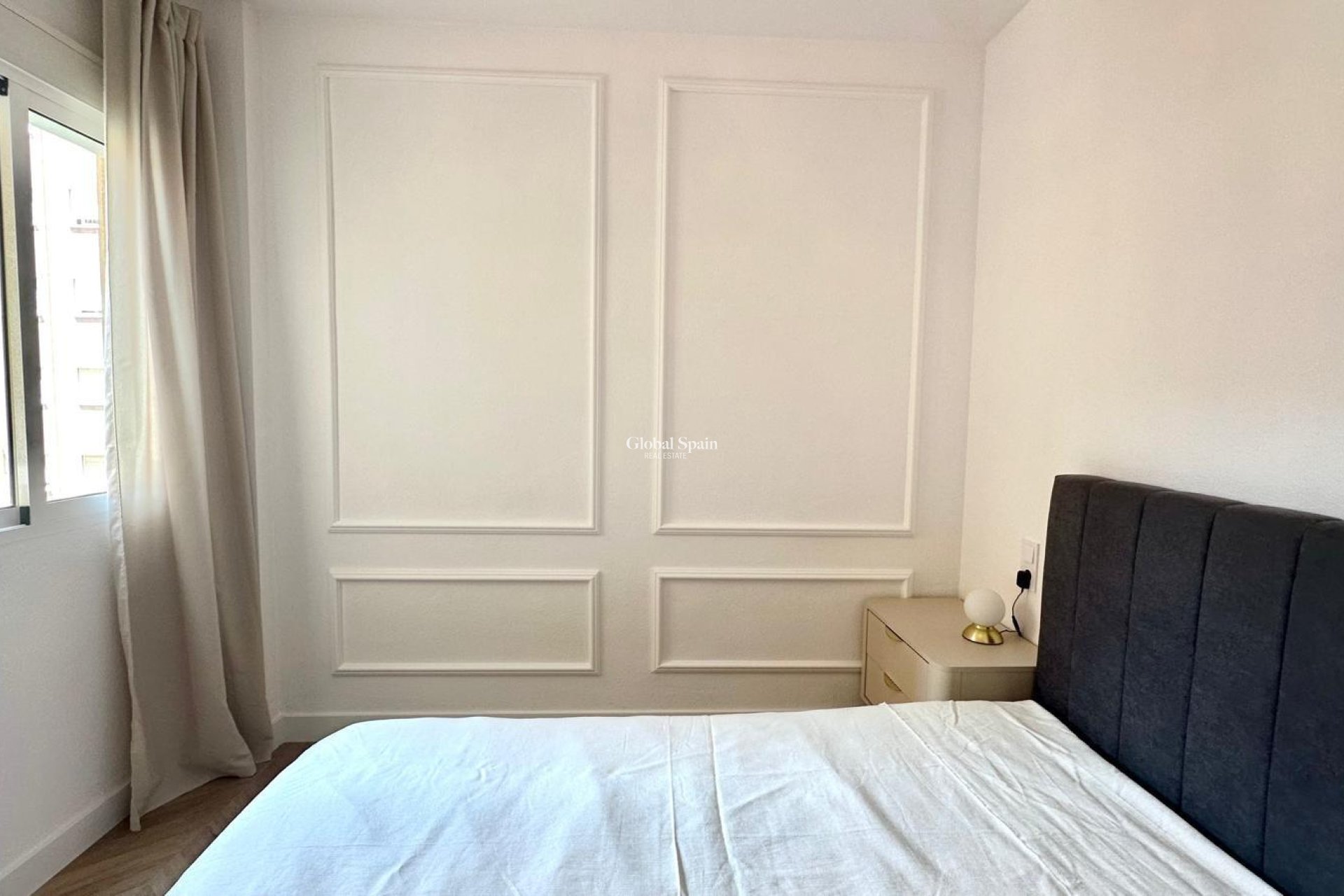 Revente - APPARTEMENT -
TORREVIEJA - Center