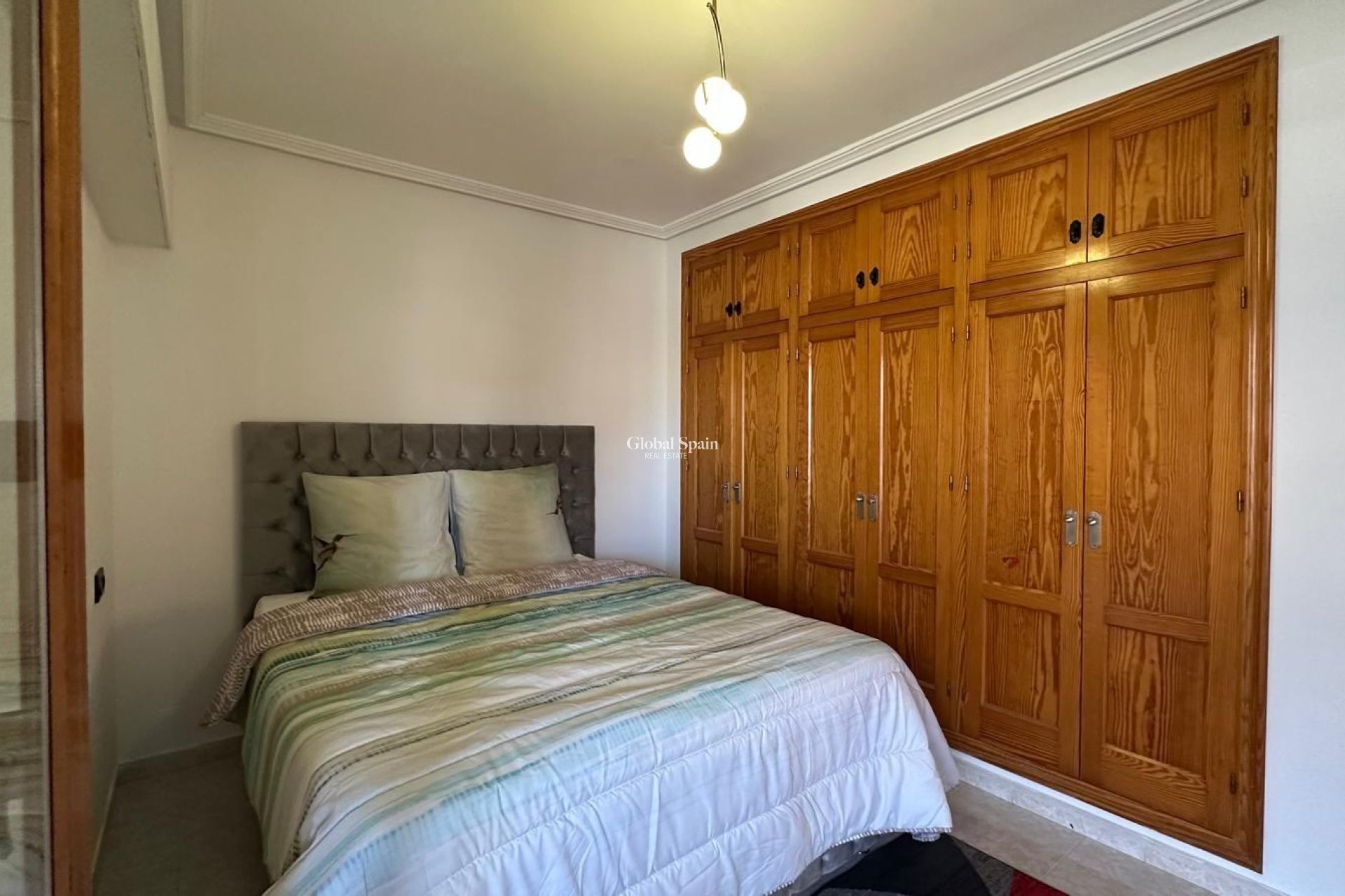 Revente - APPARTEMENT -
TORREVIEJA - Center