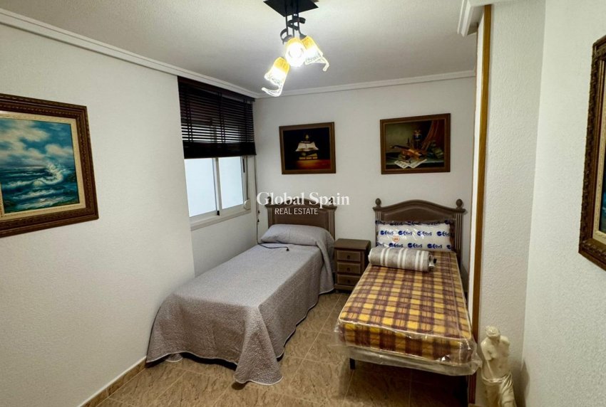 Revente - APPARTEMENT -
TORREVIEJA - Center