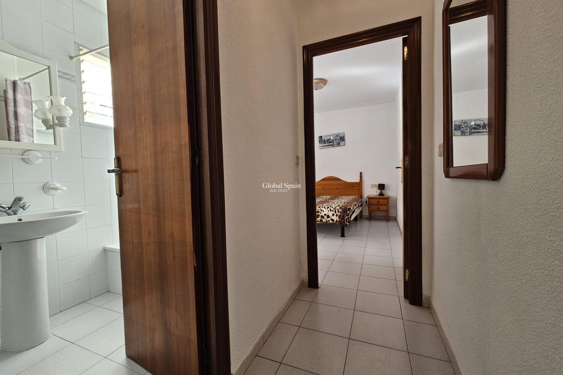 Revente - APPARTEMENT -
TORREVIEJA - Center