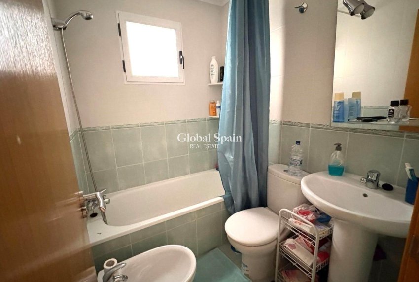 Revente - APPARTEMENT -
TORREVIEJA - Center