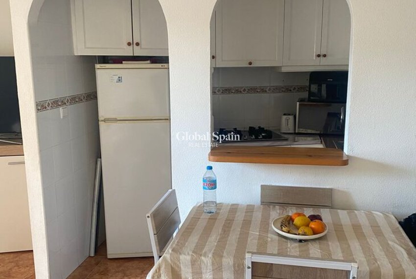 Revente - APPARTEMENT -
TORREVIEJA - Center