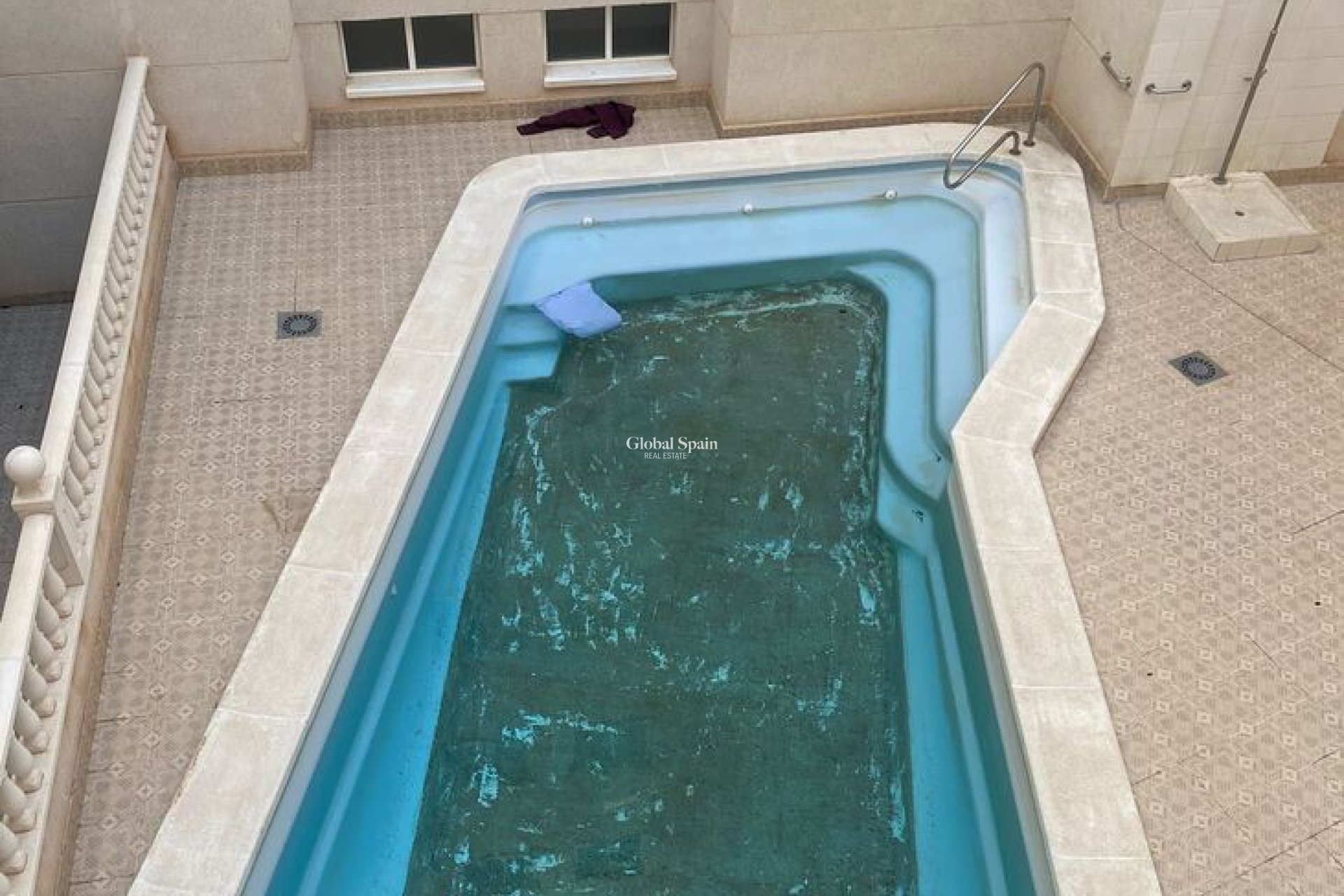 Revente - APPARTEMENT -
TORREVIEJA - Center