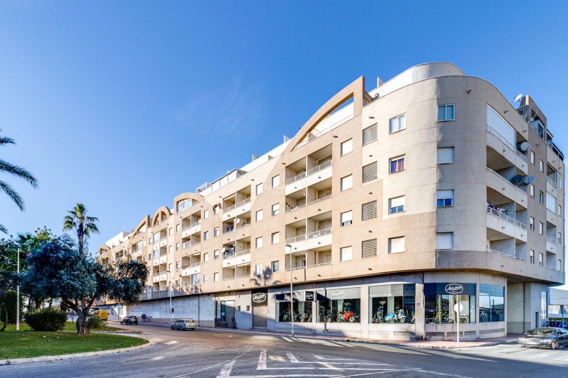 Revente - APPARTEMENT -
TORREVIEJA - Center