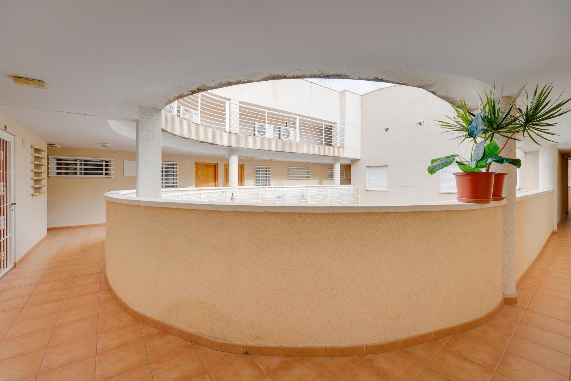 Revente - APPARTEMENT -
TORREVIEJA - Center