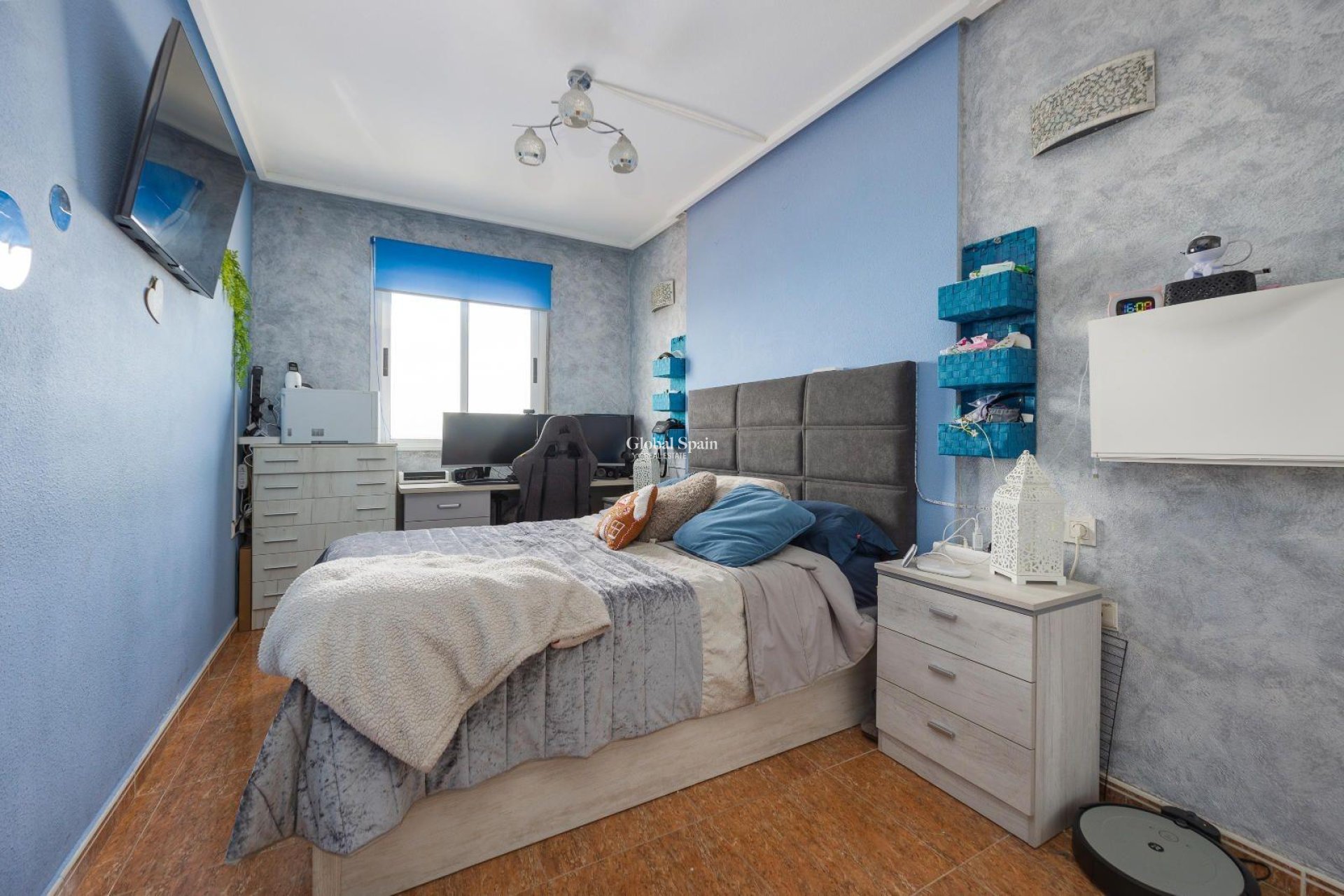 Revente - APPARTEMENT -
TORREVIEJA - Center