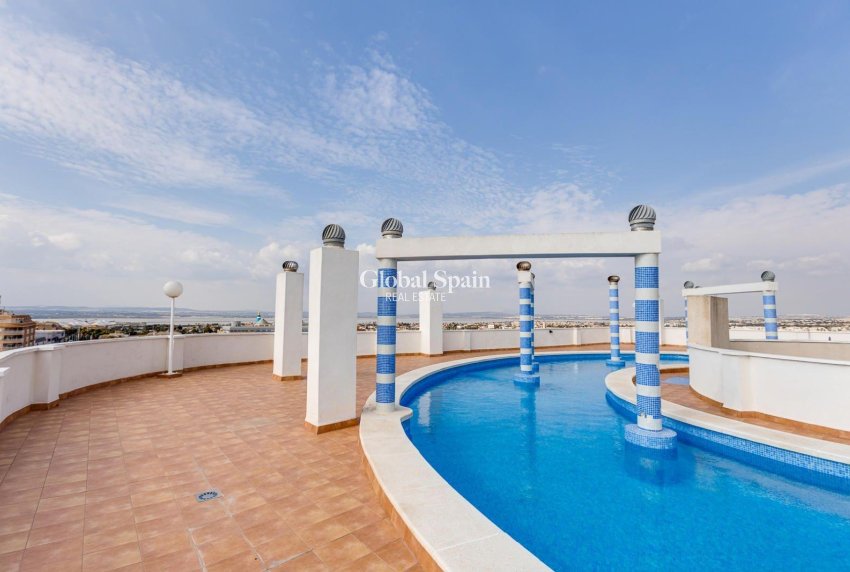 Revente - APPARTEMENT -
TORREVIEJA - Center