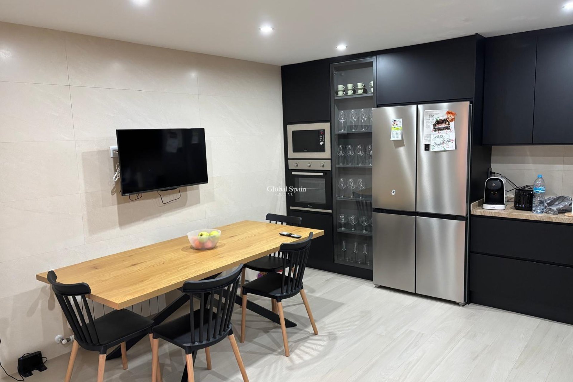 Revente - APPARTEMENT -
TORREVIEJA - Center