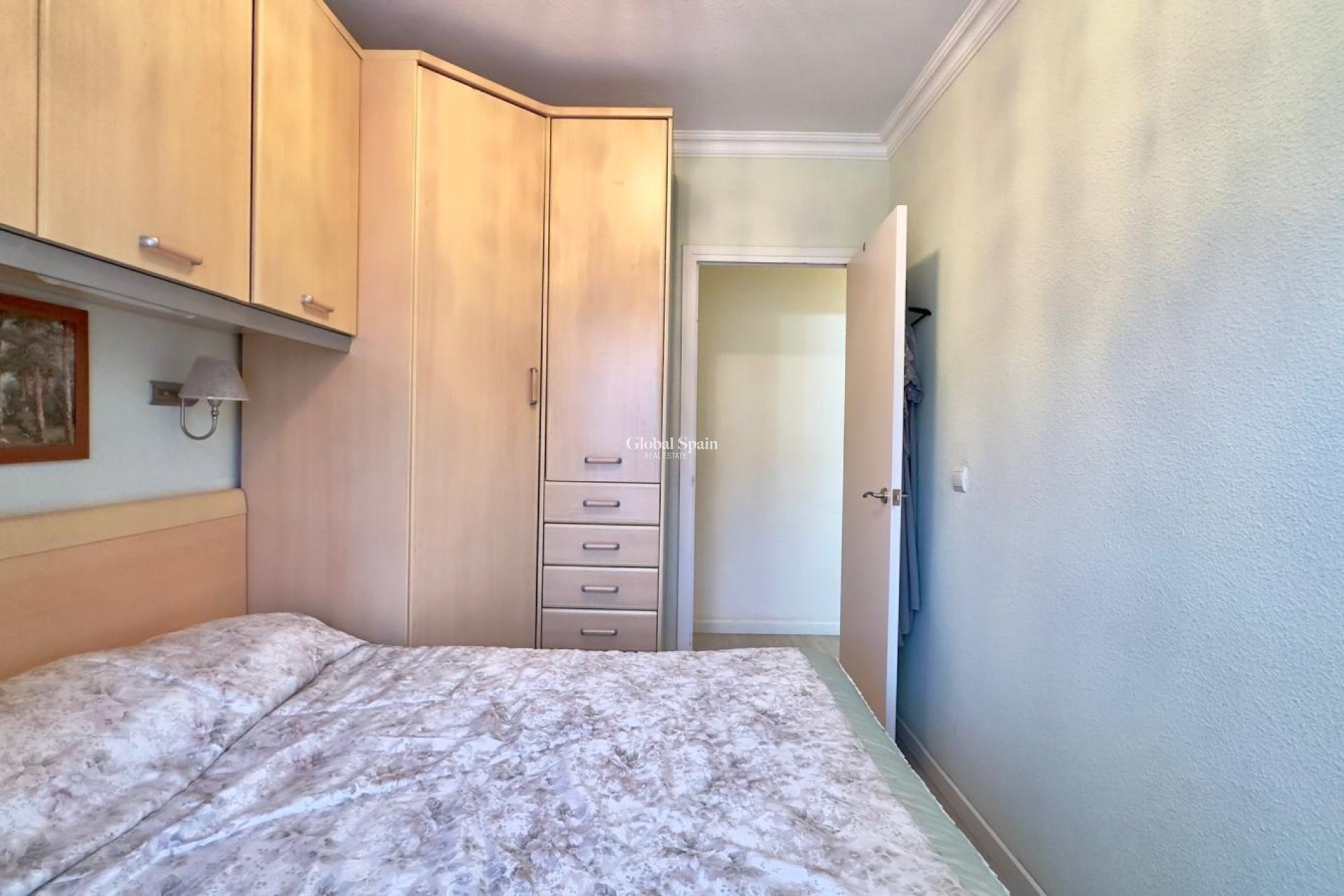 Revente - APPARTEMENT -
TORREVIEJA - Center