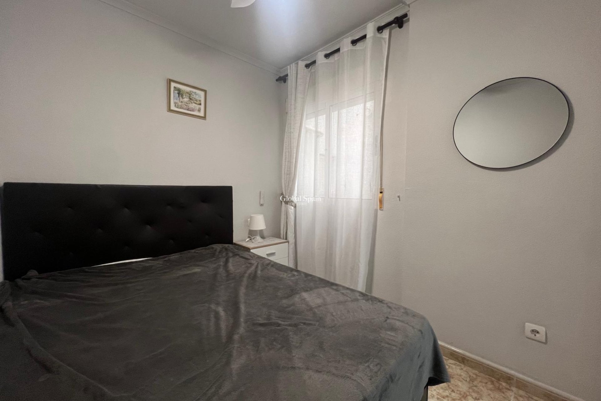Revente - APPARTEMENT -
TORREVIEJA - Center
